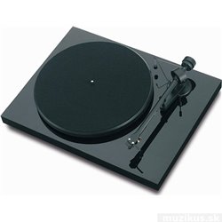 Pro-Ject Debut III DC Piano OM5 gramofón