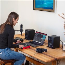 AKAI MPK Mini PLAY MK3 2