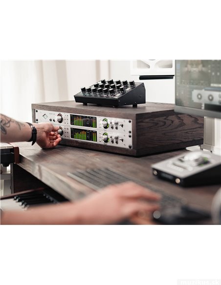 UNIVERSAL AUDIO Apollo x6 Gen 2 Studio